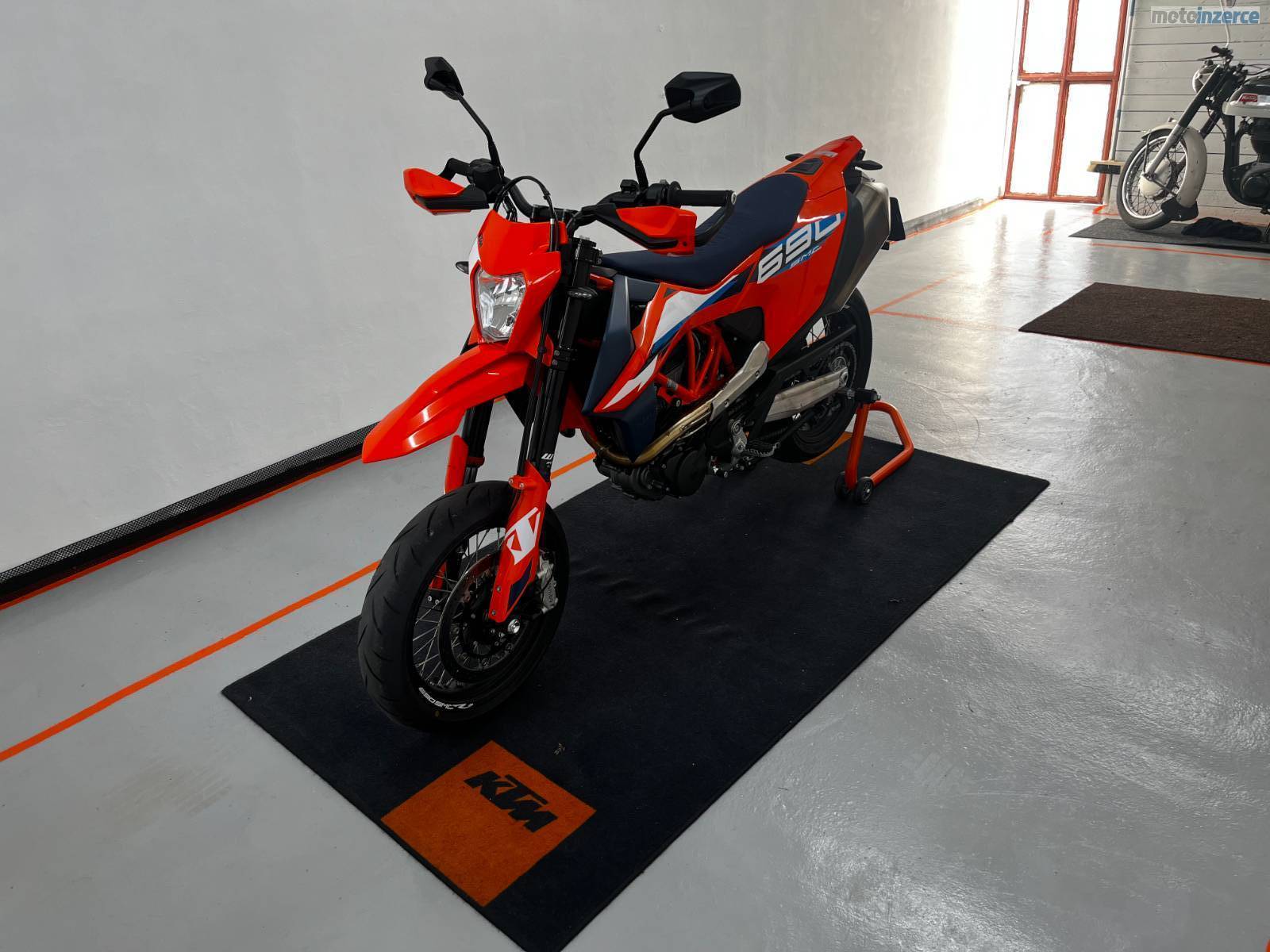 KTM 690 SMC-R