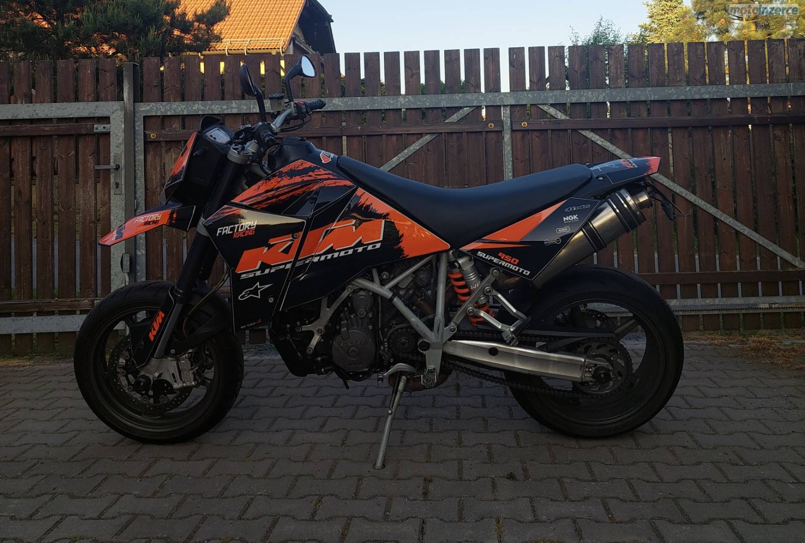 KTM 950 Supermoto