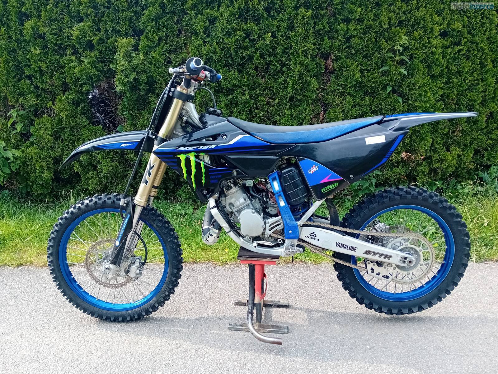 Yamaha YZ 125