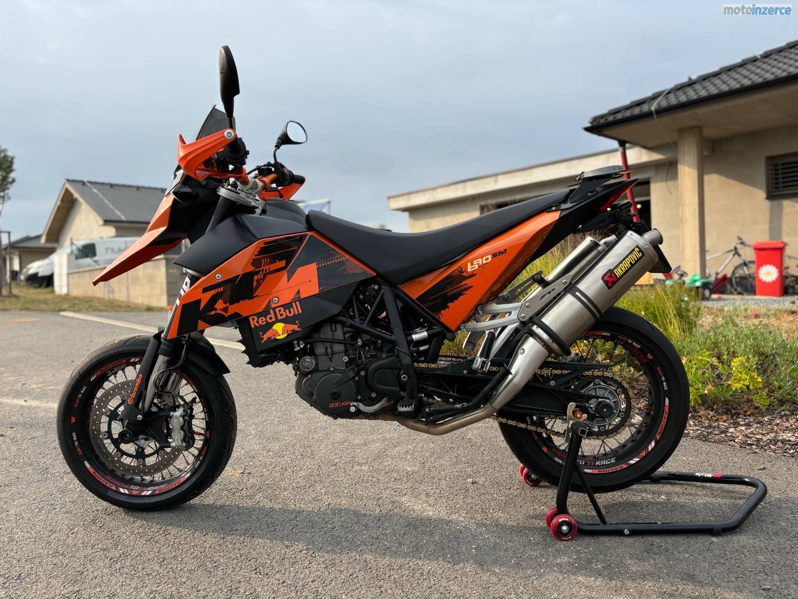 KTM 690 Supermoto