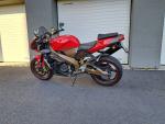 Klikněte pro detailní foto č. 5 - Aprilia Tuono 1000 R