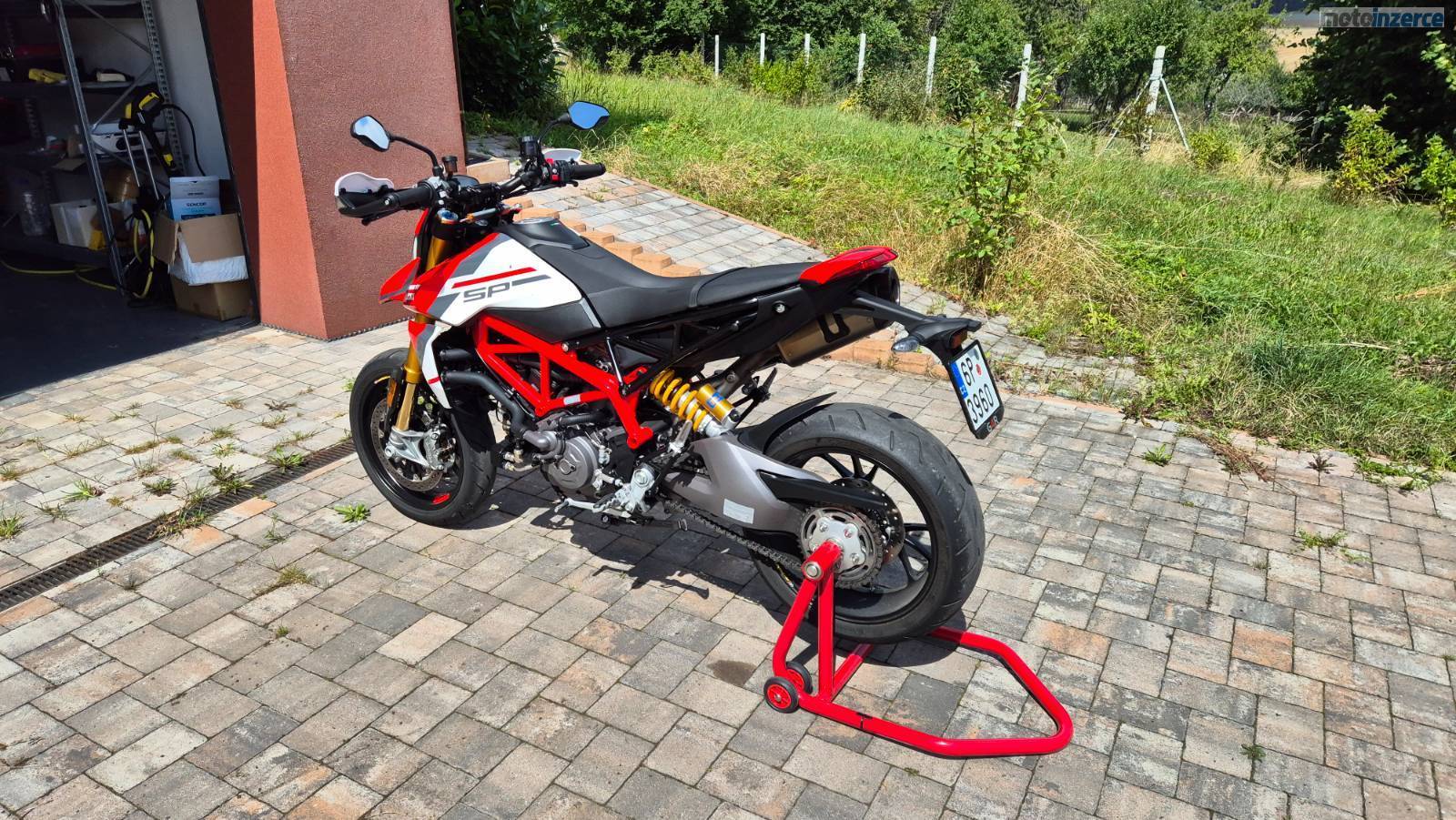 Ducati Hypermotard 950