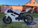 Klikněte pro detailní foto č. 2 - Triumph Daytona 675 R