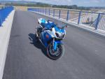 Klikněte pro detailní foto č. 4 - Suzuki GSX-R 1000