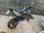 Klikněte pro detailní foto č. 5 - KTM 640 LC4 Supermoto