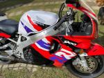 Klikněte pro detailní foto č. 1 - Honda CBR 900 RR Fireblade