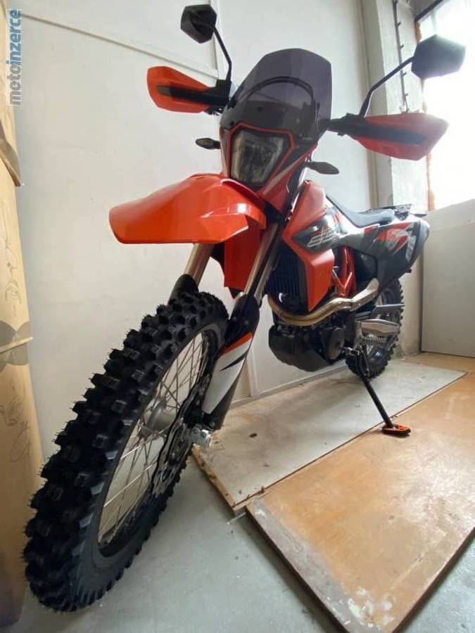 KTM 690 Enduro R