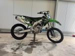 Klikněte pro detailní foto č. 4 - Kawasaki KX 250 F