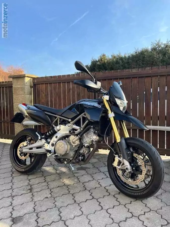 Aprilia Dorsoduro 750