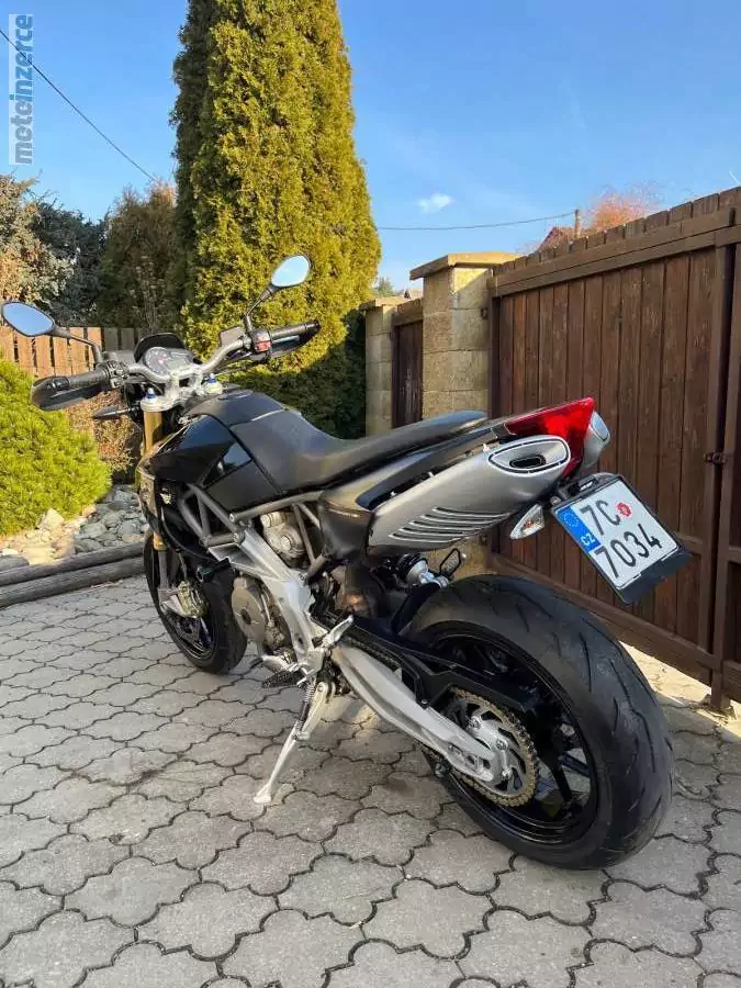 Aprilia Dorsoduro 750