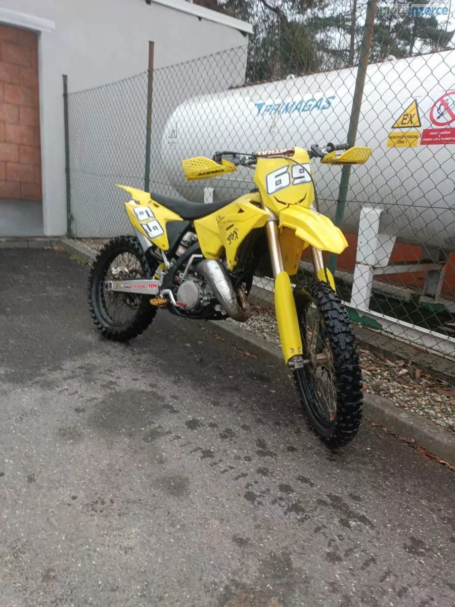 Suzuki RM 125