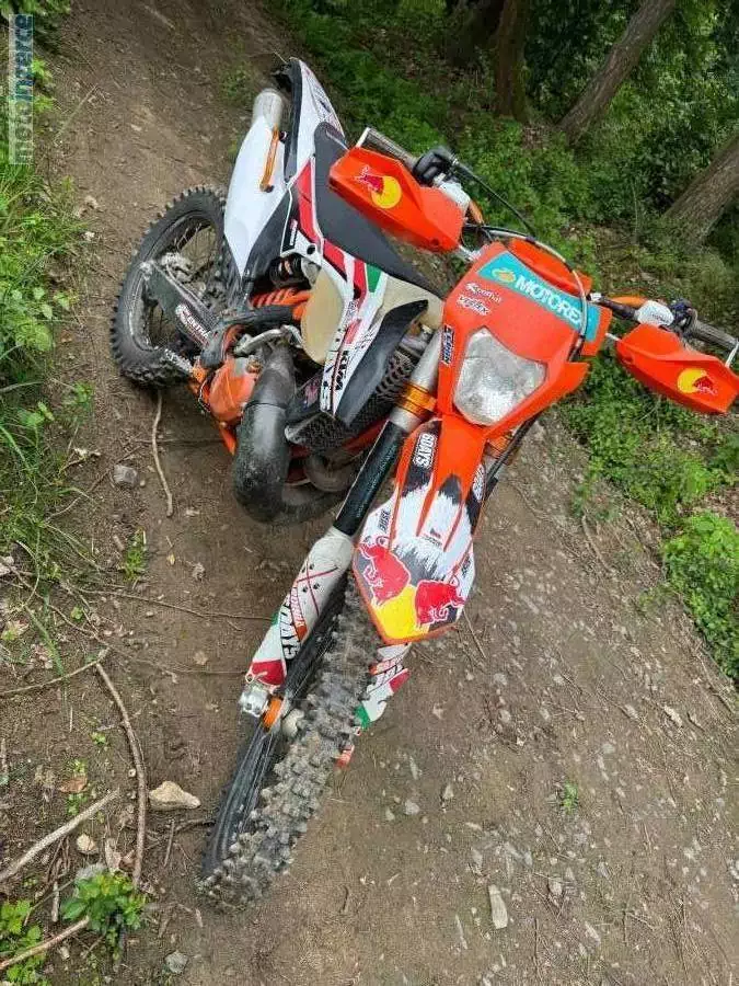 KTM 300 EXC SIX DAYS