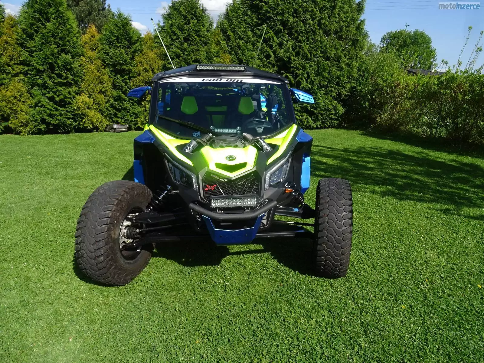 CAN-AM BOMBARDIER MAVERIK X3 MAX 1.MAJITEL
