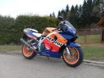 Klikněte pro detailní foto č. 1 - Honda CBR 900 RR Fireblade