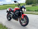 Klikněte pro detailní foto č. 2 - Triumph Street Triple 675 R