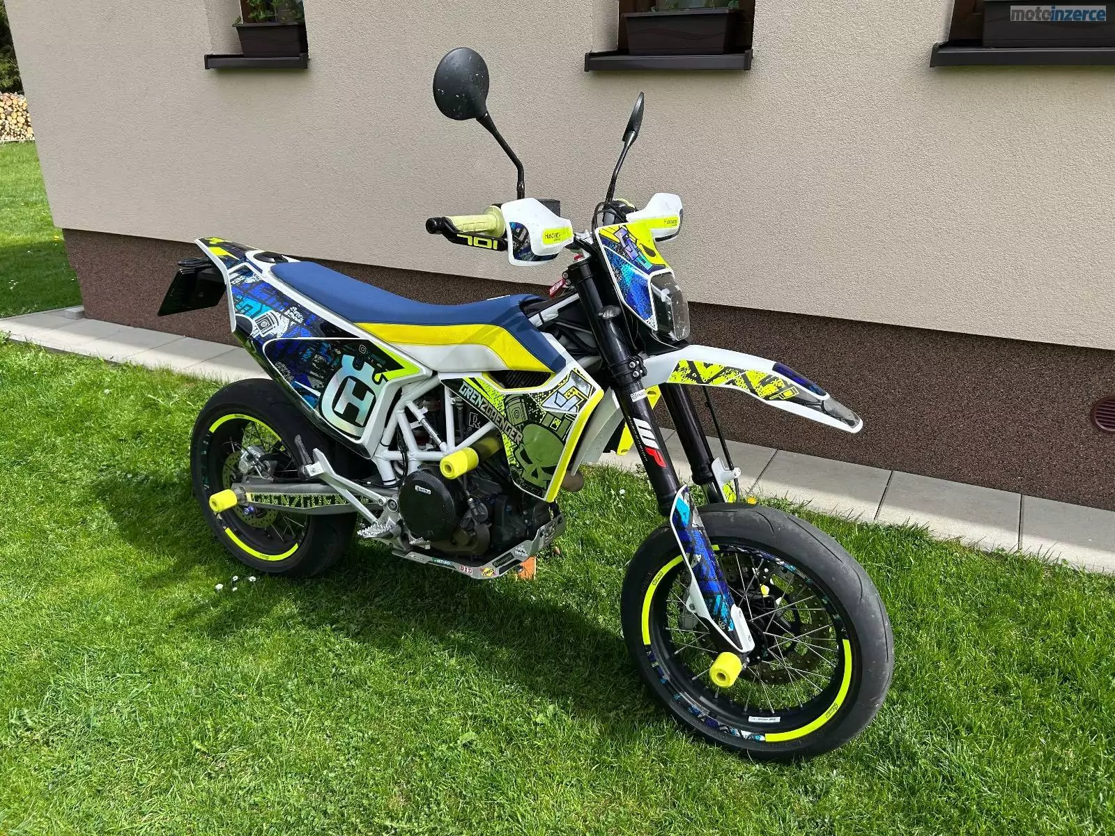 Husqvarna 701 Supermoto