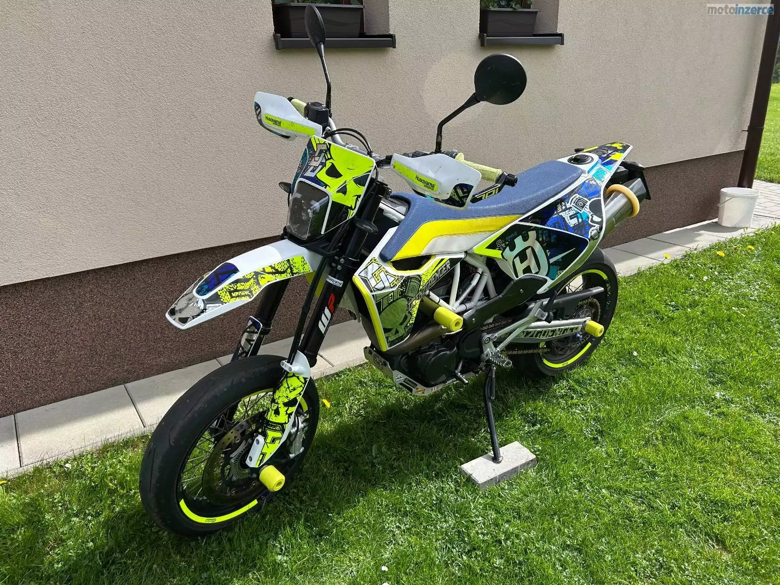 Husqvarna 701 Supermoto