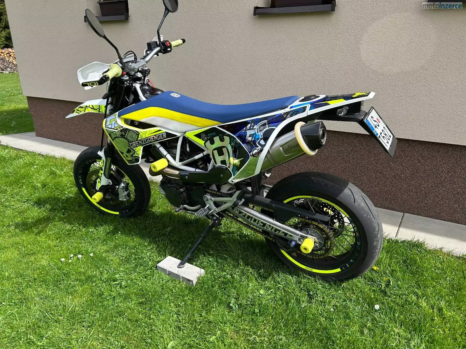 Husqvarna 701 Supermoto