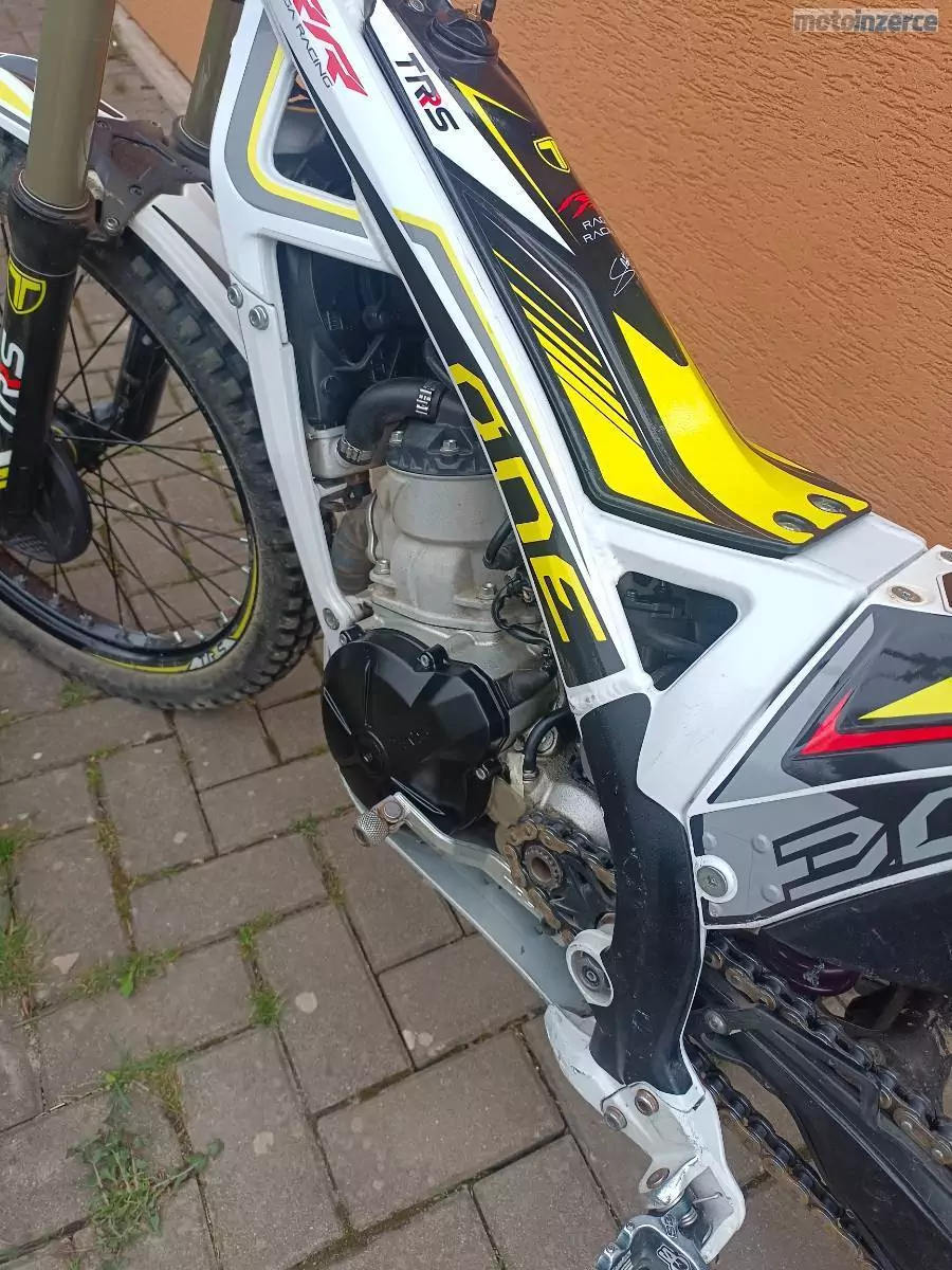 TRS One 300 Raga Racing
