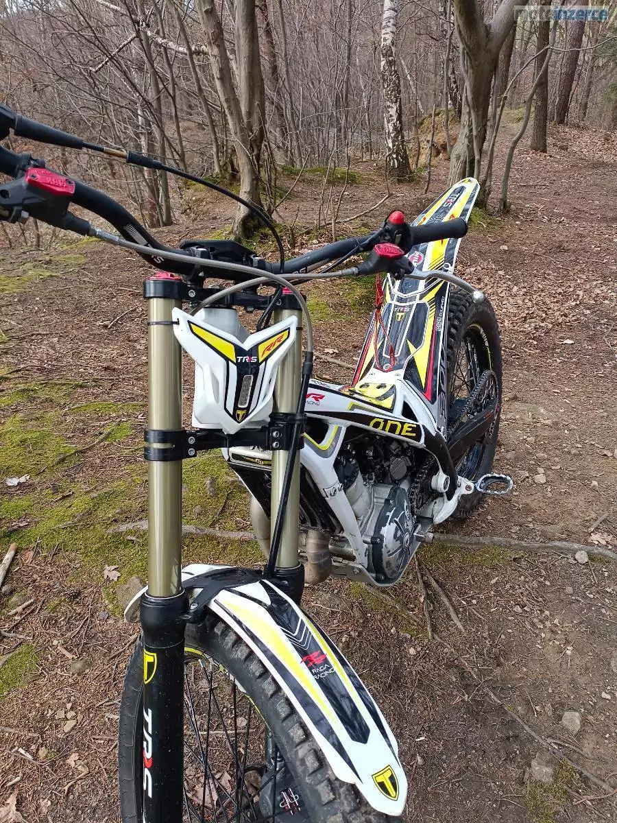 TRS One 300 Raga Racing