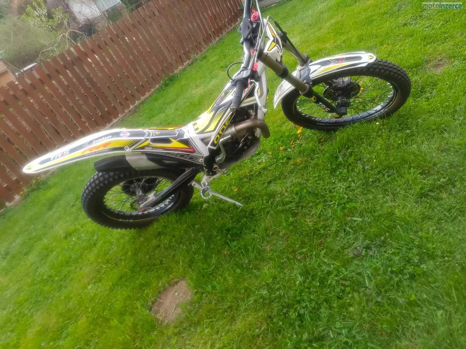 TRS One 300 Raga Racing