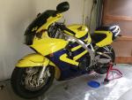 Klikněte pro detailní foto č. 3 - Honda CBR 900 RR Fireblade