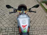 Klikněte pro detailní foto č. 6 - Aprilia Tuono 1000 R
