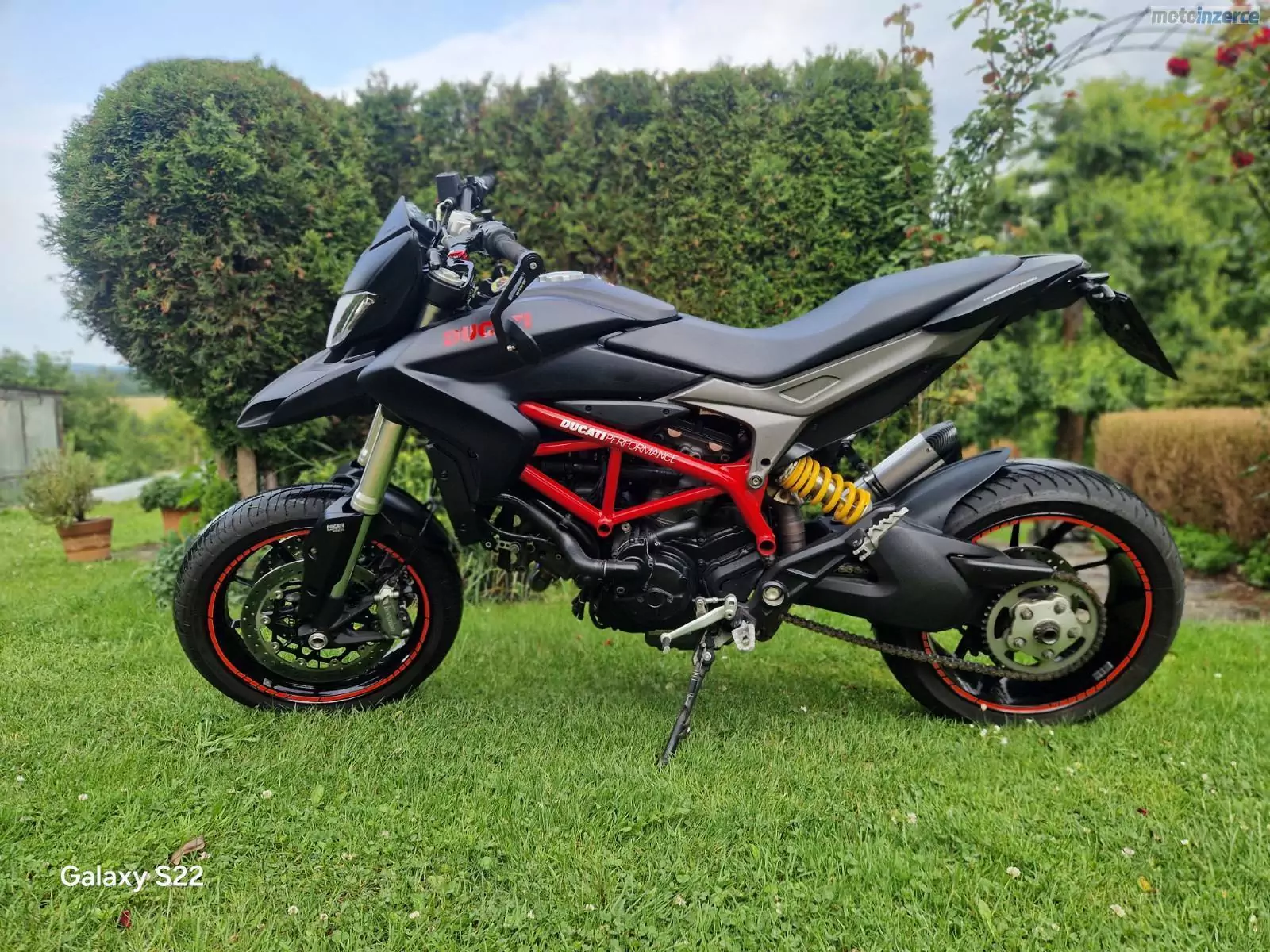 Ducati Hypermotard 800