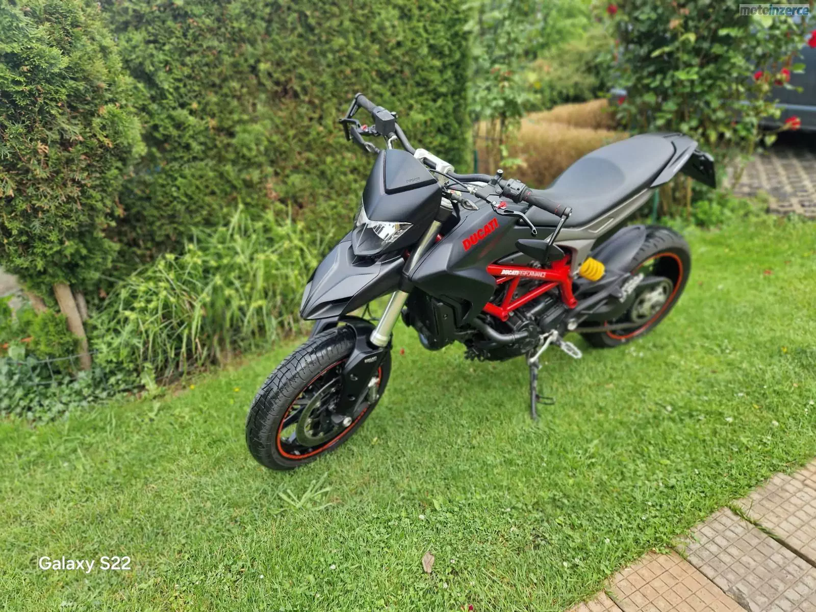 Ducati Hypermotard 800