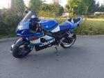 Klikněte pro detailní foto č. 3 - Suzuki GSX-R 750 Special Edition