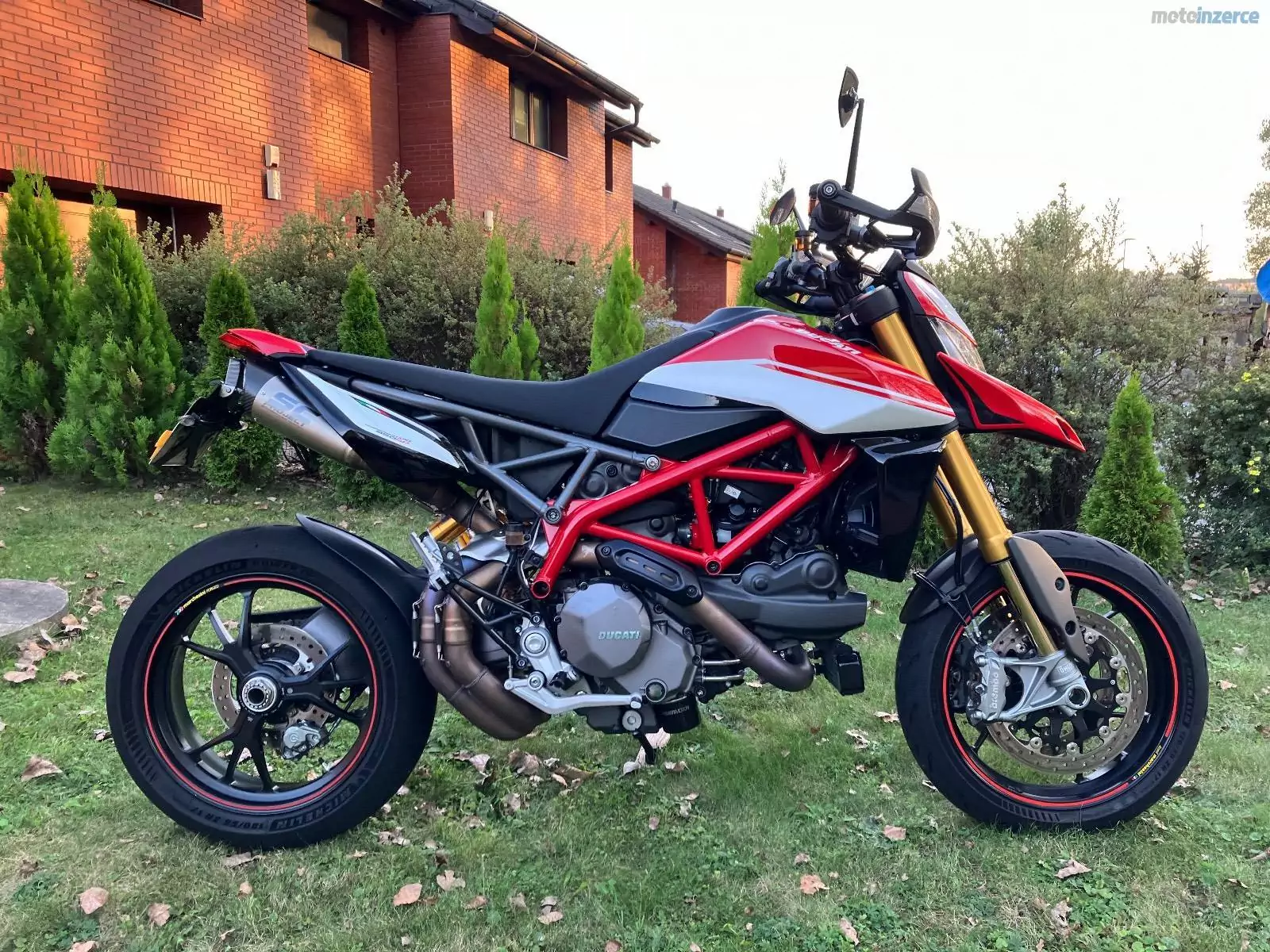 Ducati Hypermotard 950