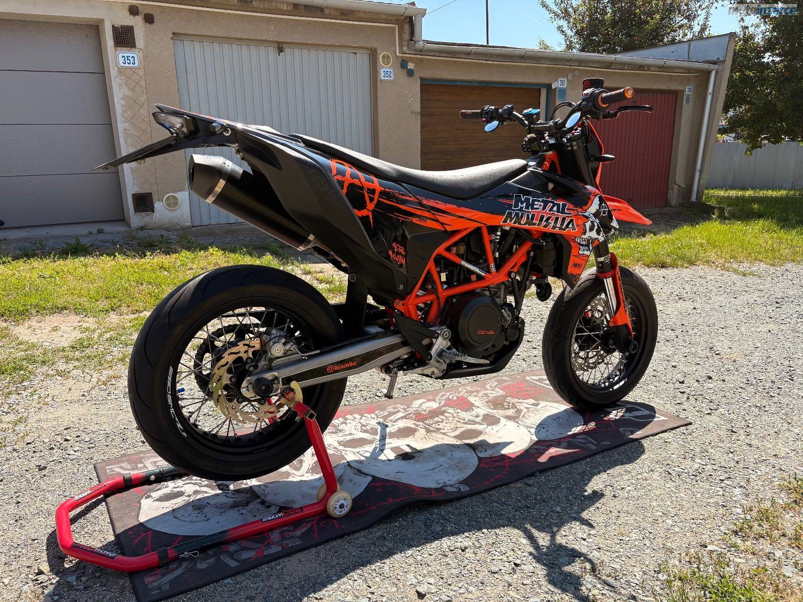 KTM 690 SMC-R
