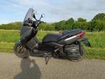 Yamaha X-Max 400