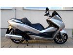Honda Forza 250