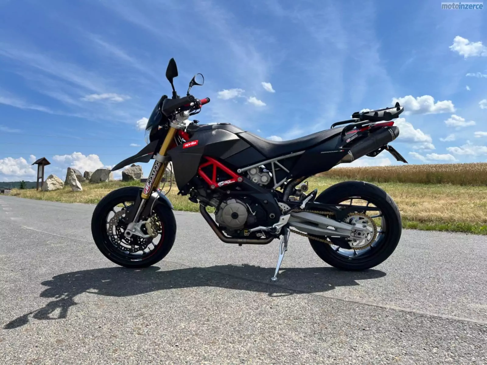Aprilia Dorsoduro 750 Factory