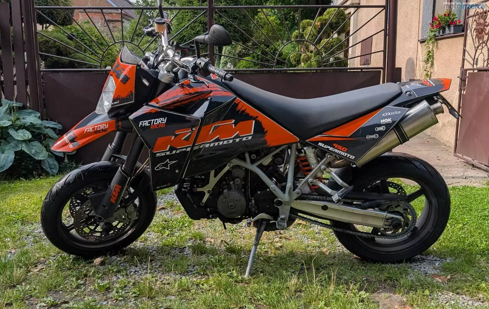 KTM 950 Supermoto