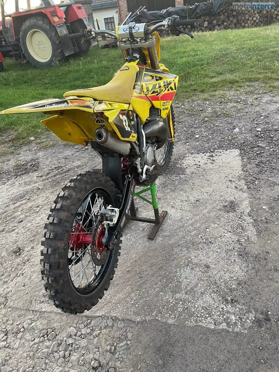 Suzuki RM 125