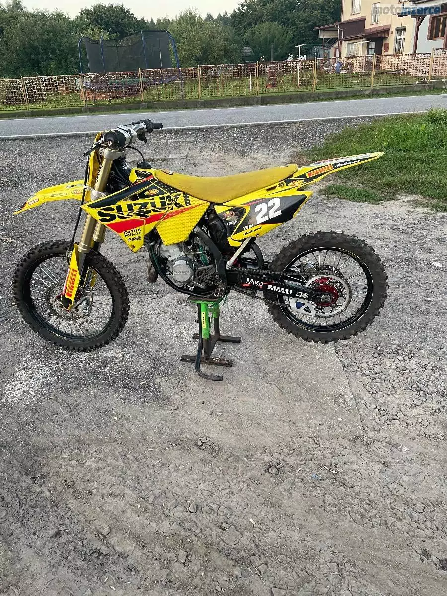 Suzuki RM 125