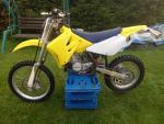 Klikněte pro detailní foto č. 2 - Suzuki RM 85 L