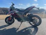 Klikněte pro detailní foto č. 4 - Ducati Hypermotard 800