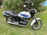 Klikněte pro detailní foto č. 1 - Suzuki GSX 400 E