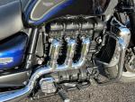 Klikněte pro detailní foto č. 2 - Triumph Rocket III Roadster