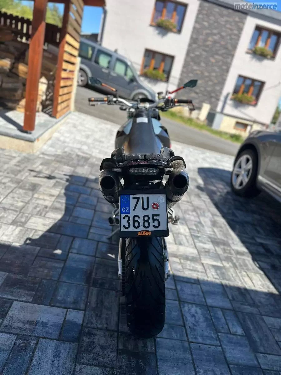 KTM 950 Supermoto