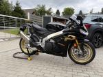 Klikněte pro detailní foto č. 8 - Aprilia RSV4 1100 Factory