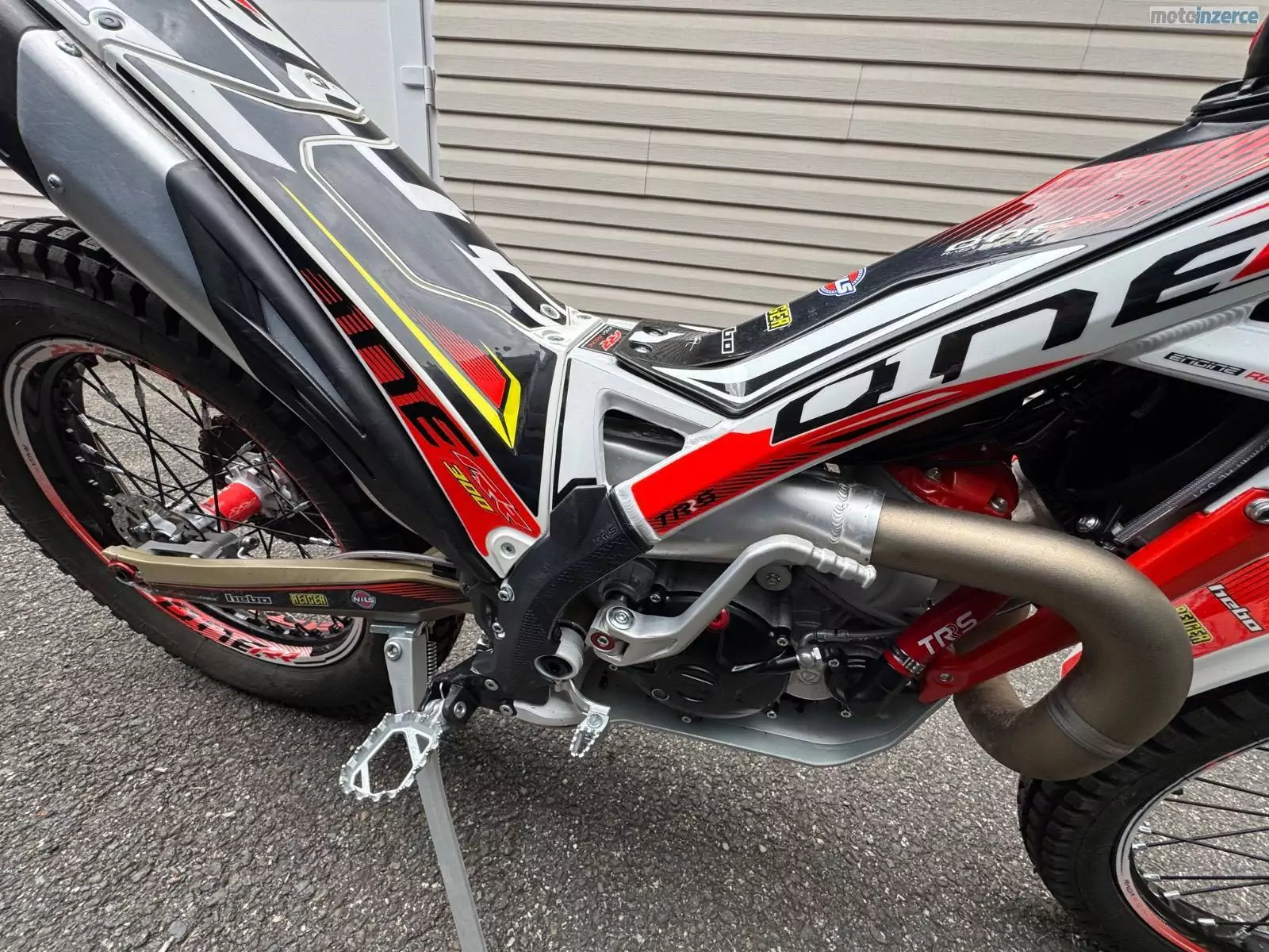 TRS One 300 Raga Racing