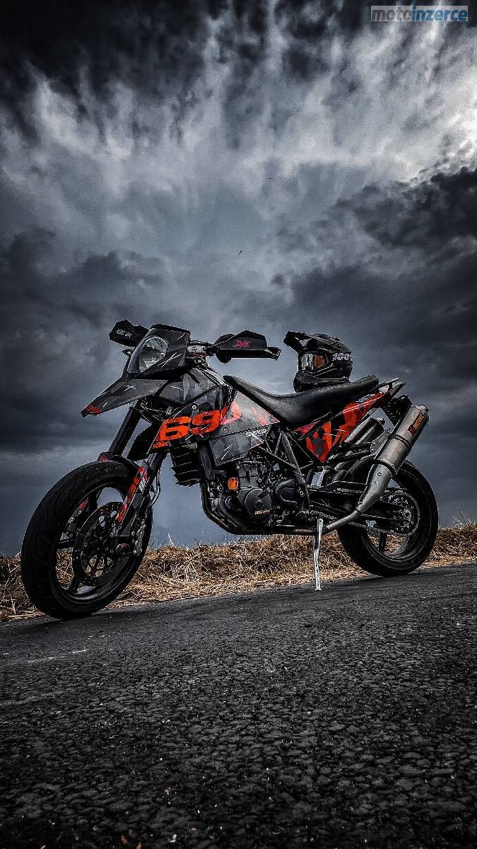 KTM 690 Supermoto