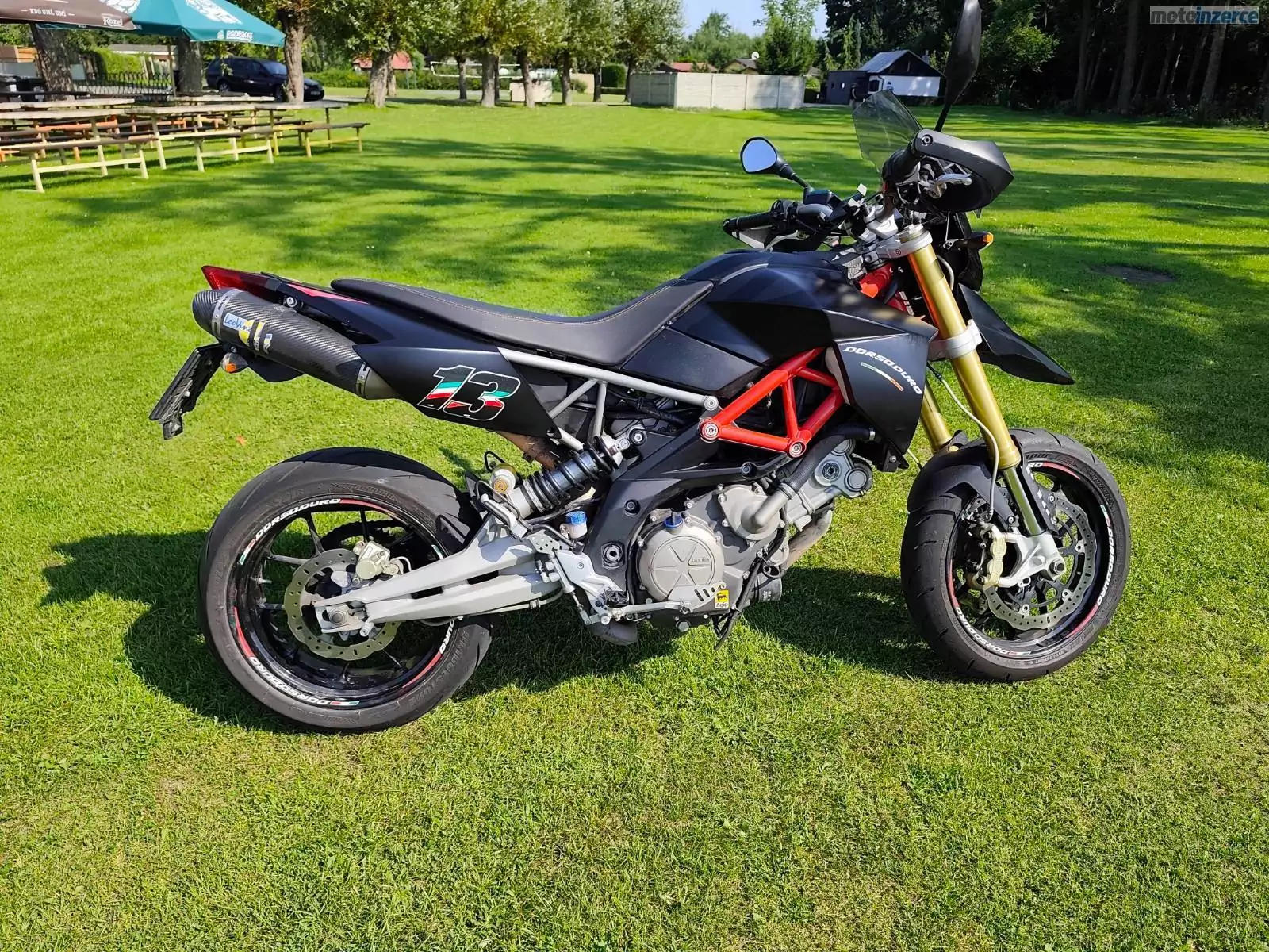 Aprilia Dorsoduro 750 Factory