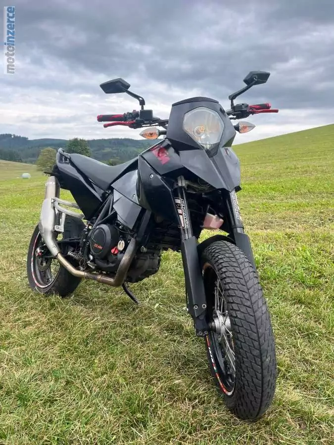 KTM 690 Supermoto