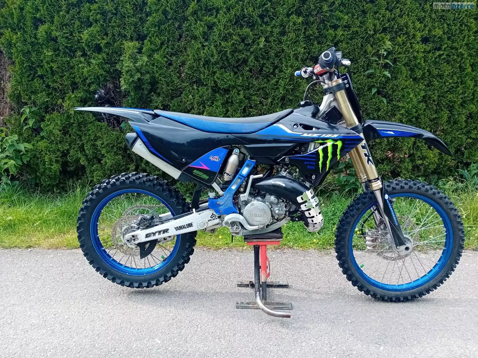 Yamaha YZ 125