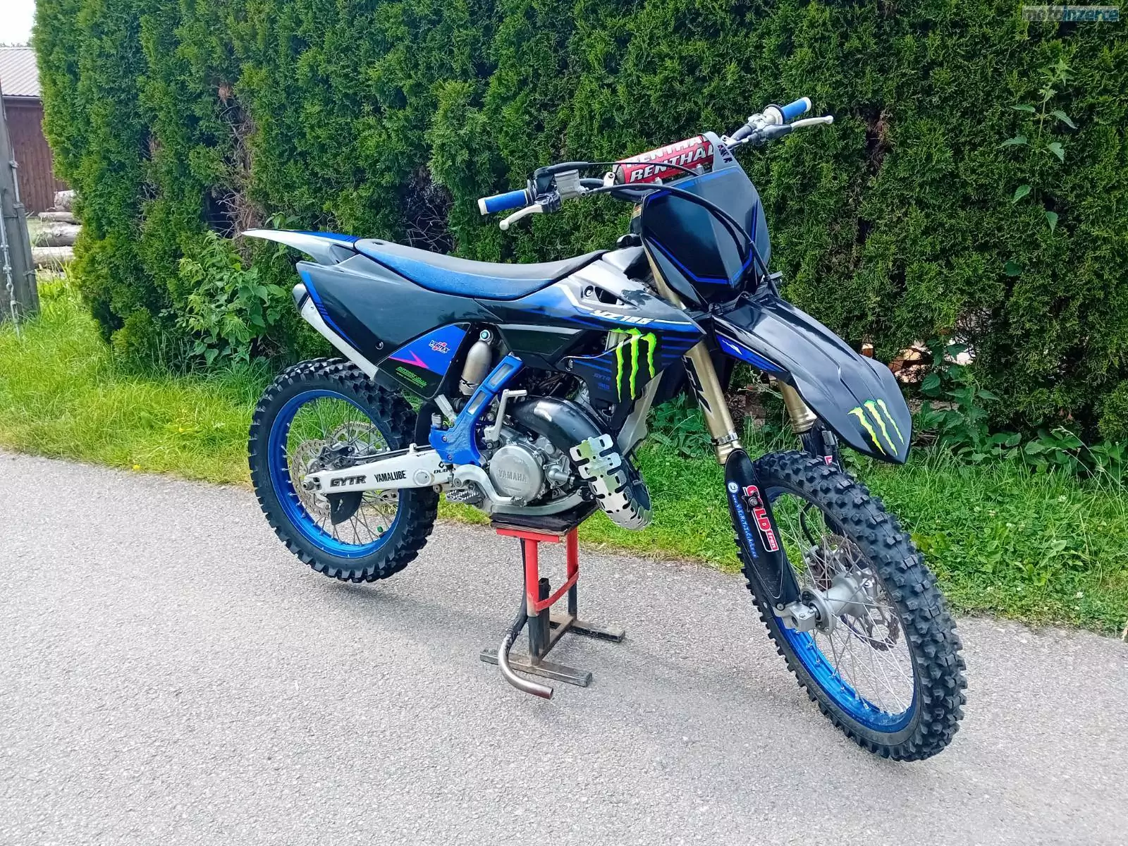 Yamaha YZ 125